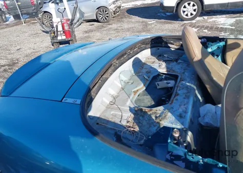 2001 Mazda Mx-5 Miata Ls/Special Edition z USA, uszkodzony, nr VIN JM1NB353X10212667